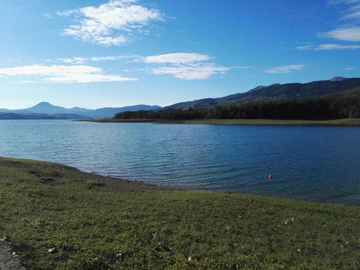 Cosy Lake House, Μια Ανάσα Πριν Τη Λίμνη Kalívia 외부 사진
