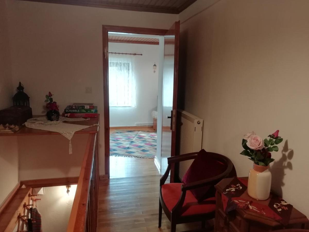 Cosy Lake House, Μια Ανάσα Πριν Τη Λίμνη Kalívia 외부 사진