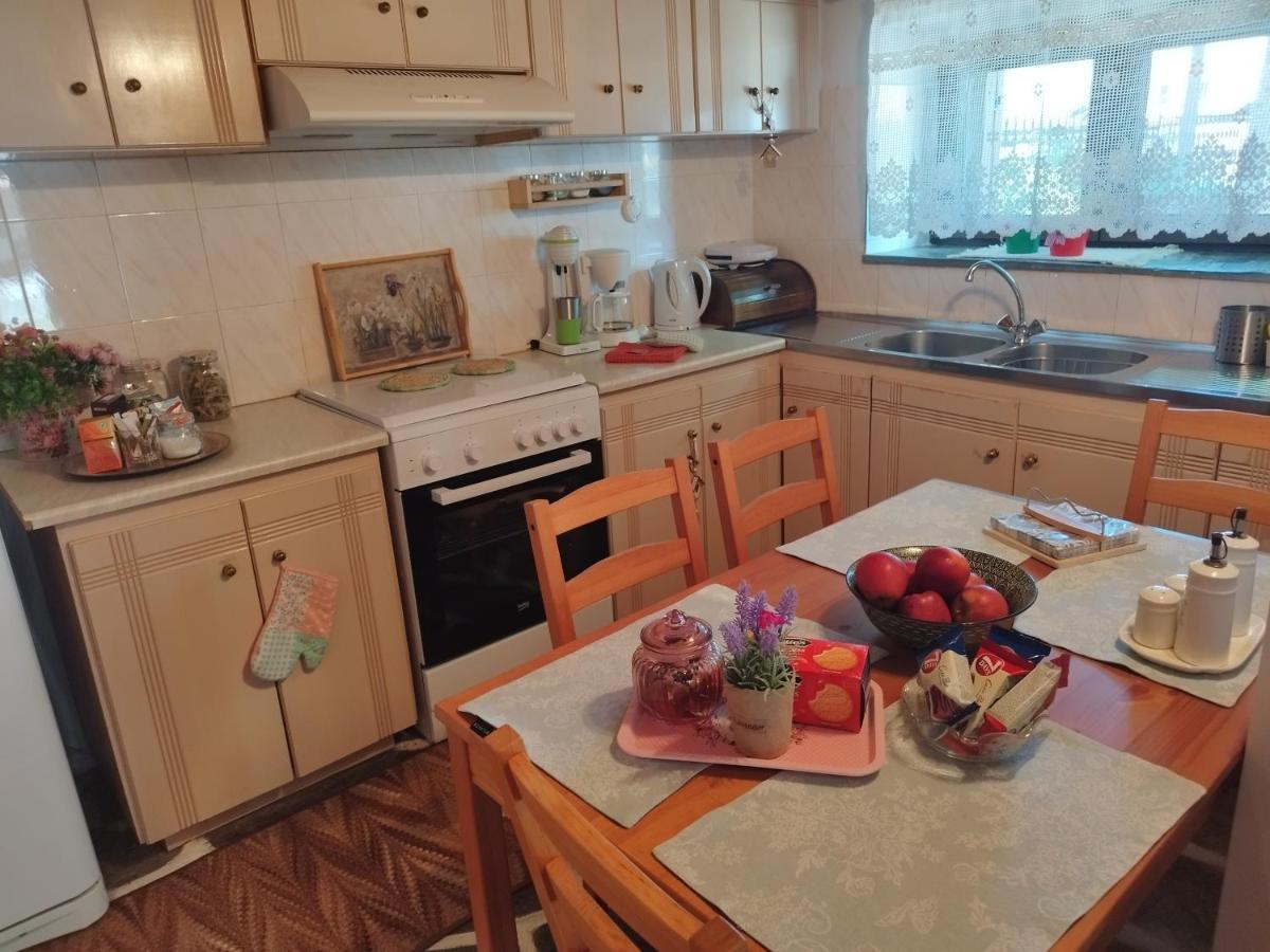 Cosy Lake House, Μια Ανάσα Πριν Τη Λίμνη Kalívia 외부 사진