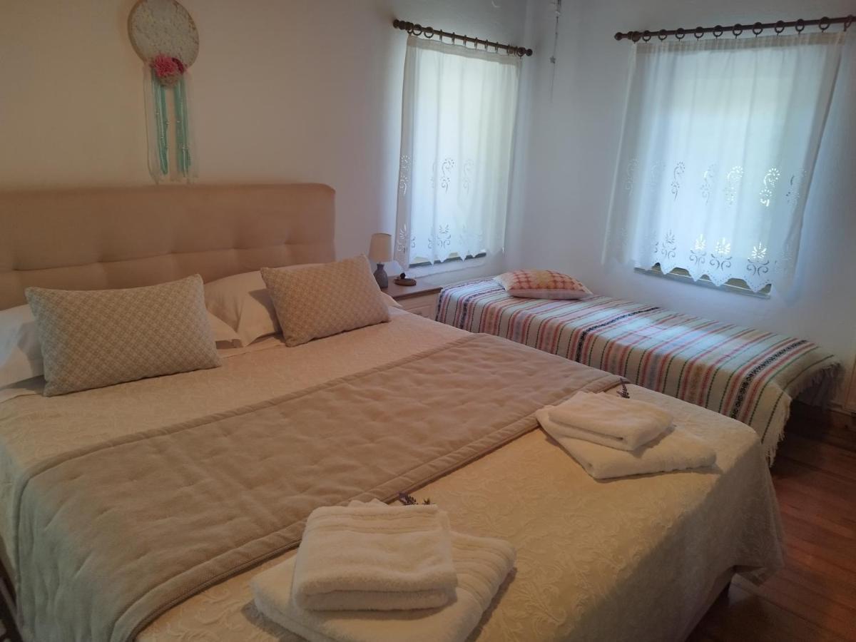 Cosy Lake House, Μια Ανάσα Πριν Τη Λίμνη Kalívia 외부 사진