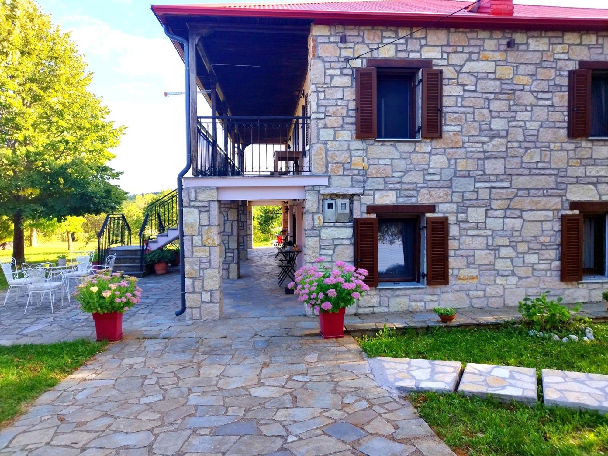 Cosy Lake House, Μια Ανάσα Πριν Τη Λίμνη Kalívia 외부 사진