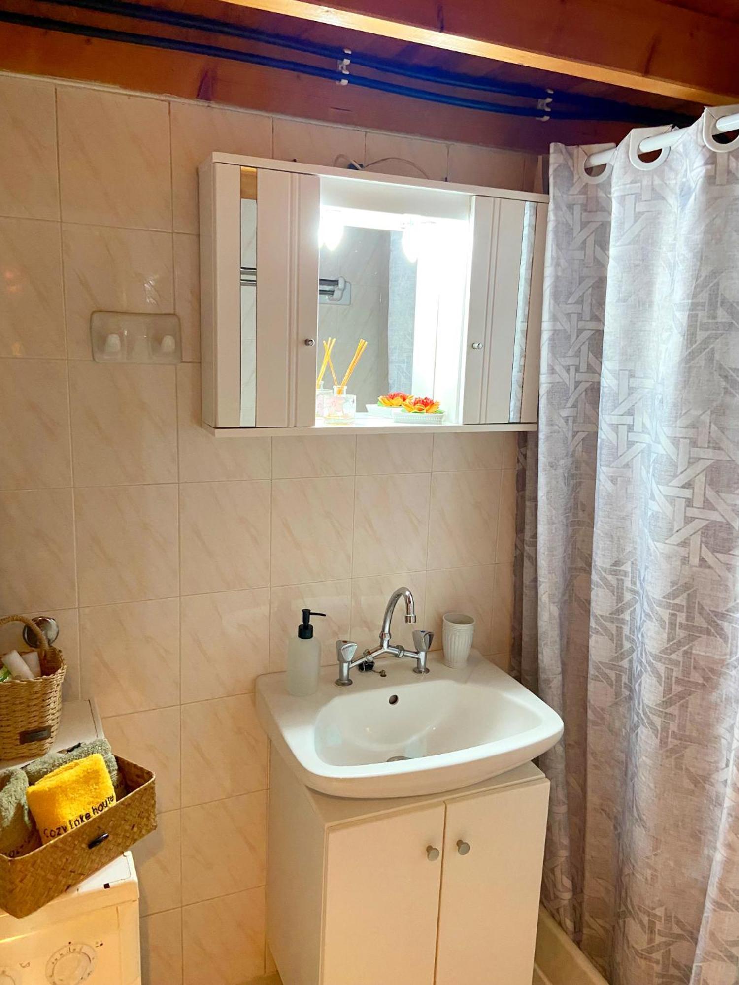 Cosy Lake House, Μια Ανάσα Πριν Τη Λίμνη Kalívia 외부 사진